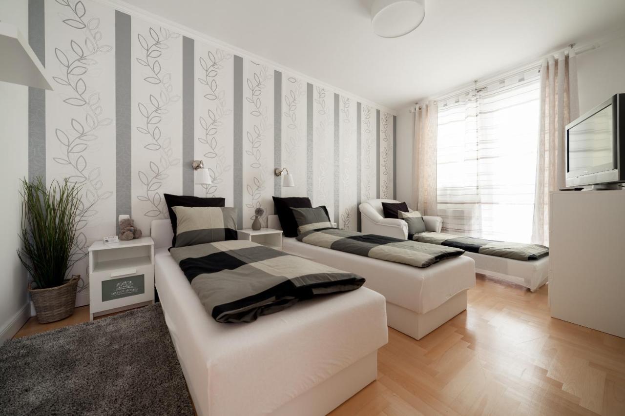 Gde Hollo Apartments Budapest Luaran gambar