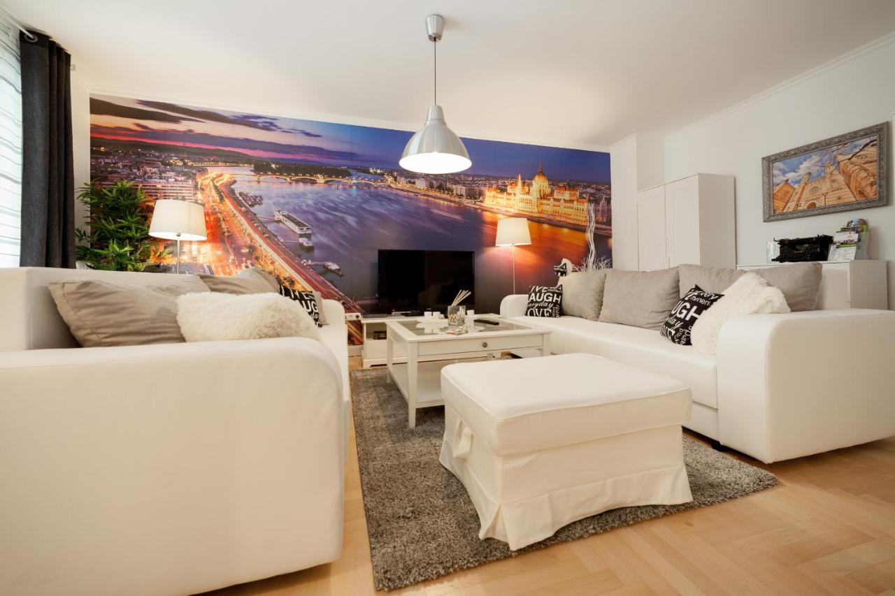 Gde Hollo Apartments Budapest Luaran gambar