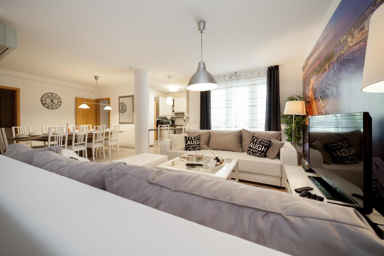 Gde Hollo Apartments Budapest Luaran gambar