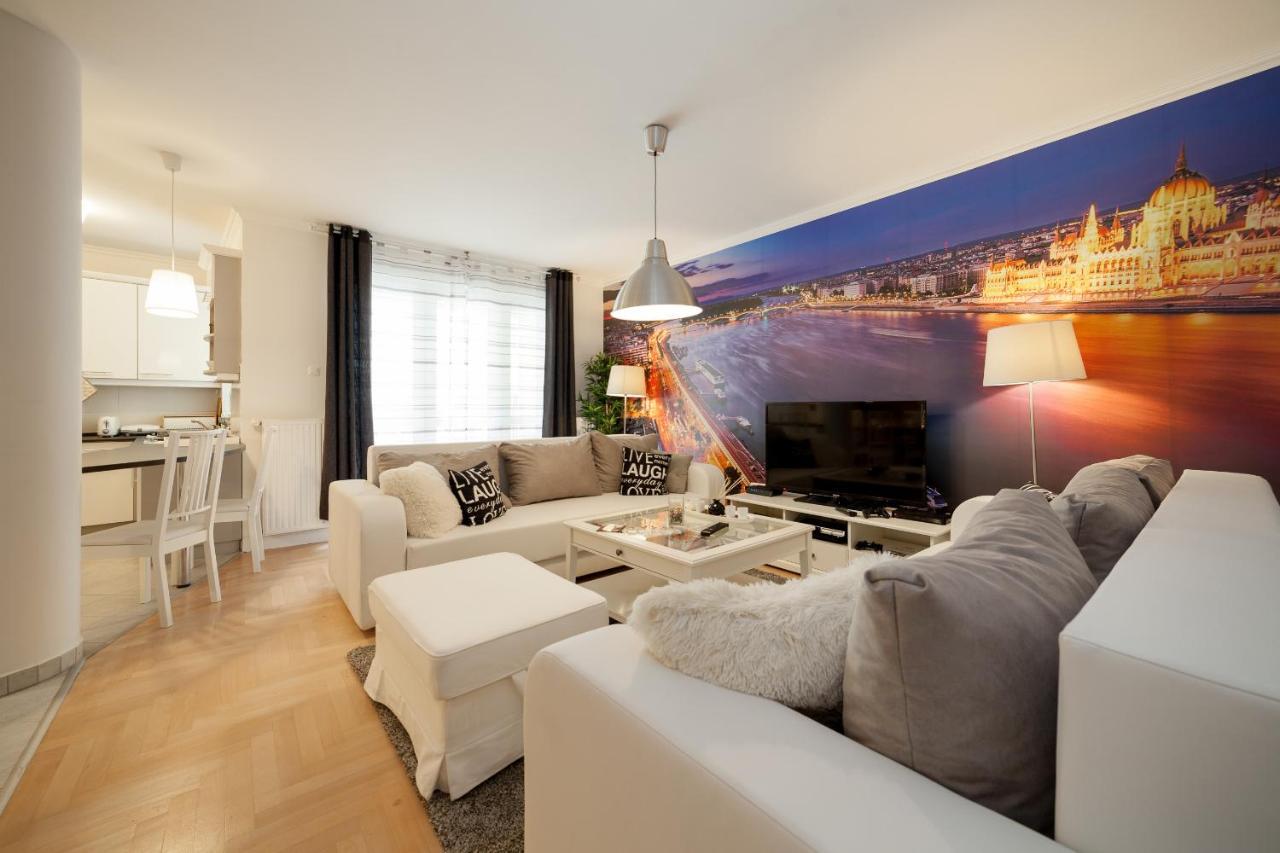 Gde Hollo Apartments Budapest Luaran gambar