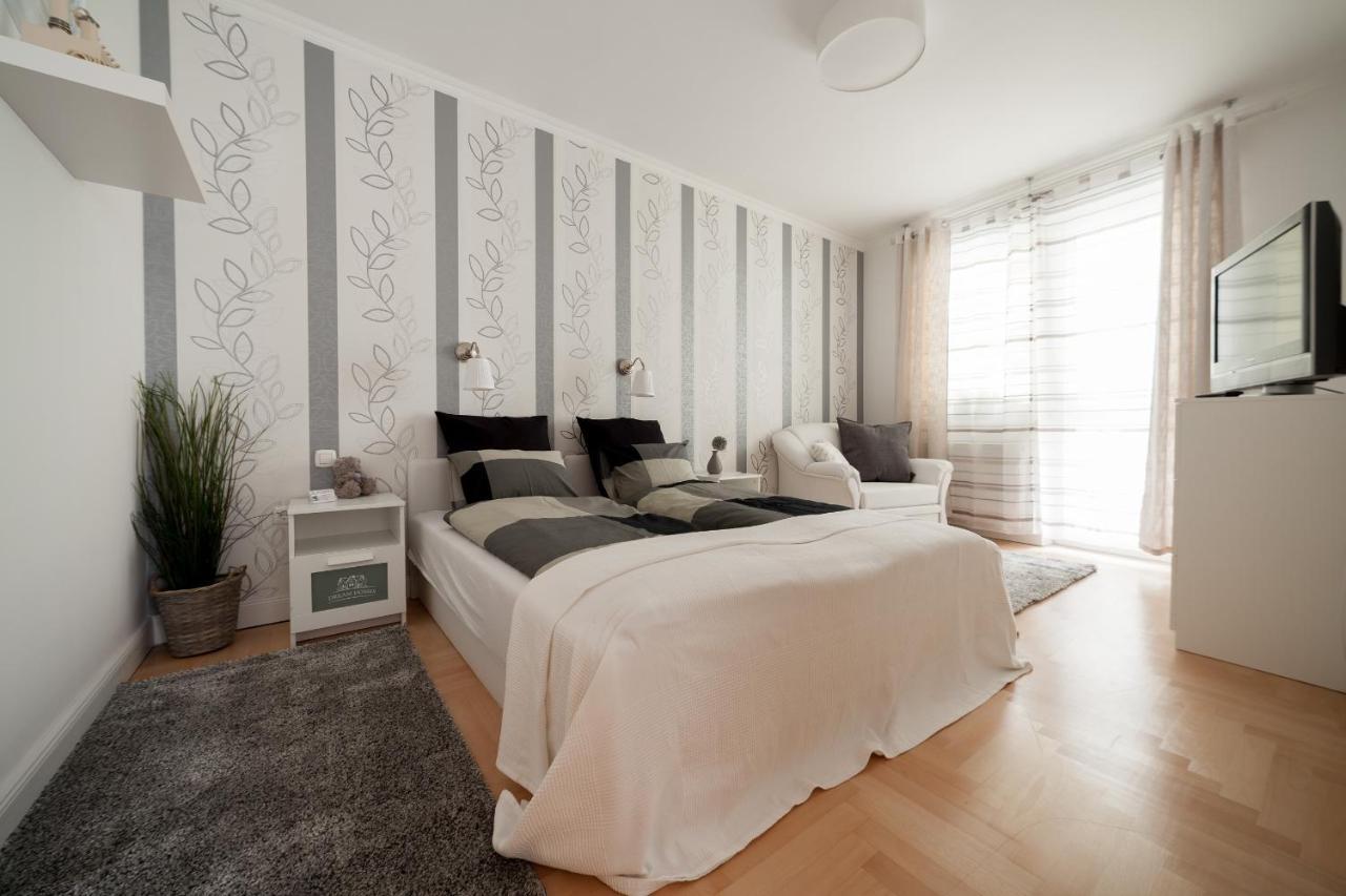 Gde Hollo Apartments Budapest Luaran gambar