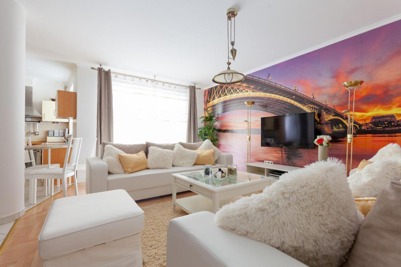 Gde Hollo Apartments Budapest Luaran gambar