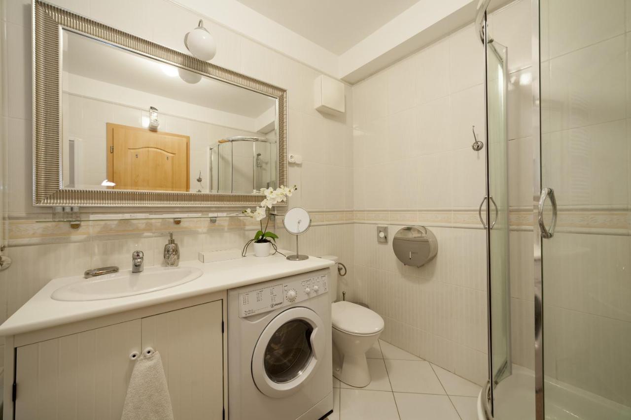 Gde Hollo Apartments Budapest Luaran gambar